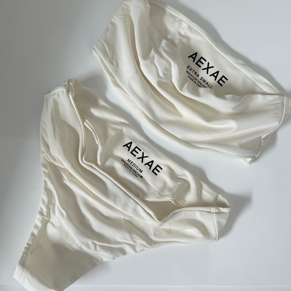 AEXAE Bandeau top and high rise thong bikini (size XS top and Medium bottom) - Picture 4 of 8